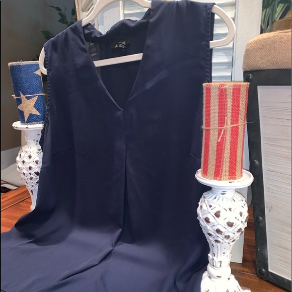 Blouse - Picture 2 of 4